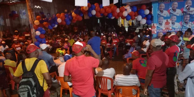 Multitudinarios Cierres de Campañas de Eulises Palacios en Río Quito y Quibdó, tienen al aspirante a las puertas de la alcaldía