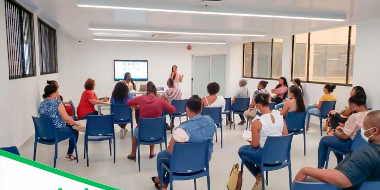 NOTICIAS EN QUIBDÓ Universidad Tecnológica del Chocó realiza capacitación para mejorar eficiencia administrativa.